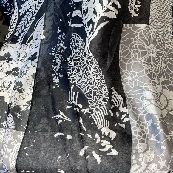 New Kollie More multi pattern scarf - Picture 3 of 5